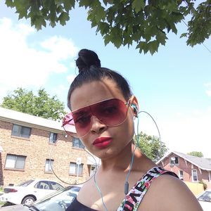 Meet your Posher, Bae